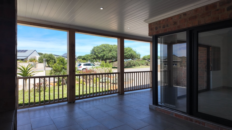 3 Bedroom Property for Sale in Stilbaai Wes Western Cape